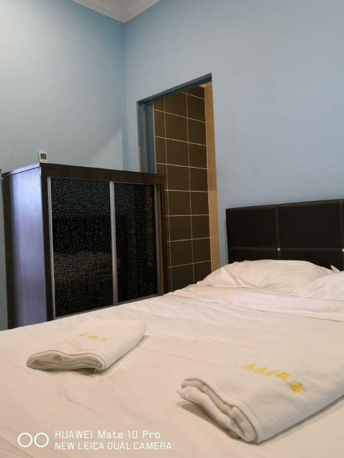 I Love U Bnb 爱乐游民宿 步行5 分钟到码头 Semporna Exterior photo