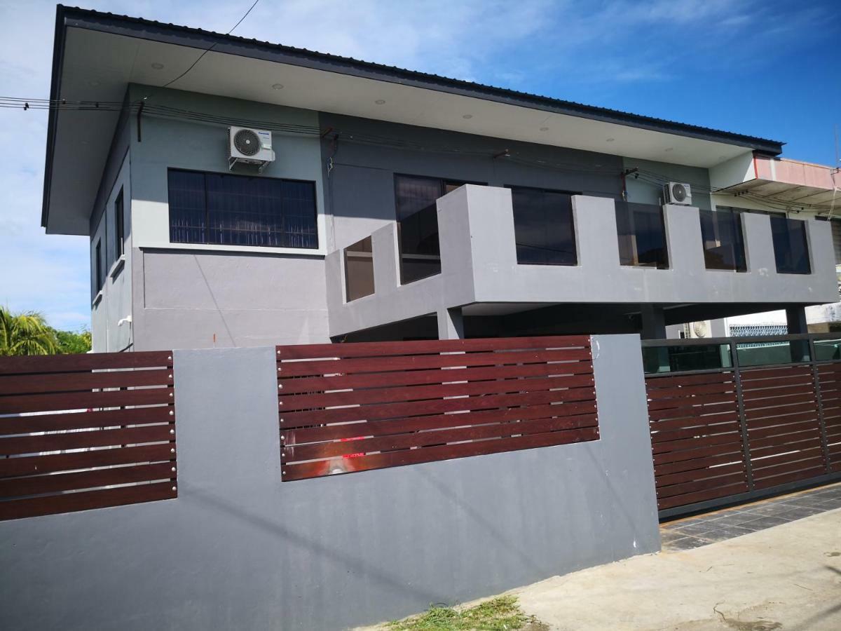 I Love U Bnb 爱乐游民宿 步行5 分钟到码头 Semporna Exterior photo